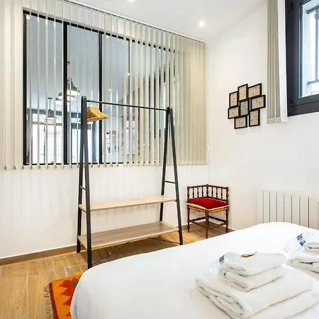 Διαμέρισμα Amazing - 2br 6p - Aligre *